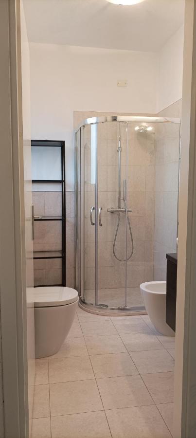 La Casina Di Ale Apartment มารีนาดีคาร์รารา ภายนอก รูปภาพ